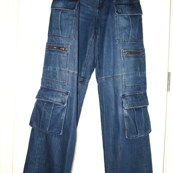 Alice + Olivia Blue Cay Cargo Jeans - Picture 6 of 8